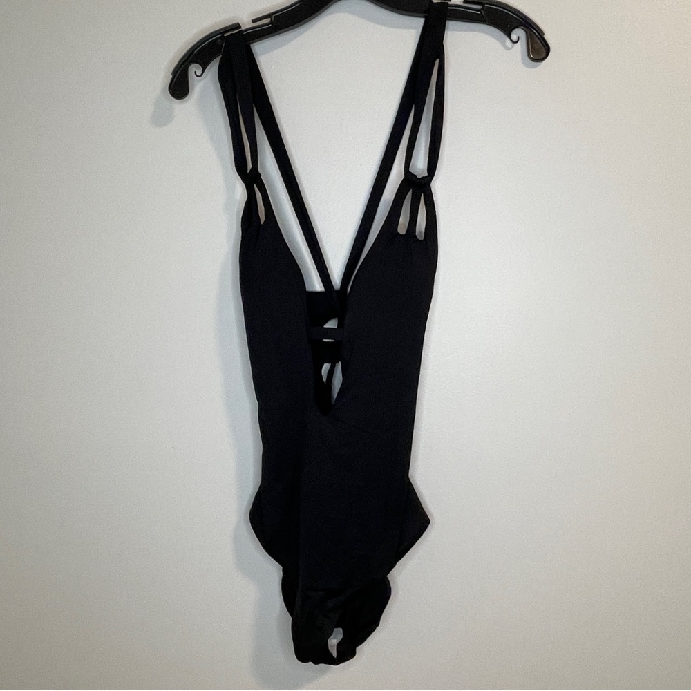 BECCA Women's Color Code Cutout One-Piece Swimsuit Black L - Picture 3 of 7